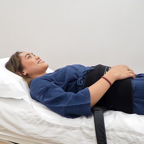 Cold & hot compression applied to reduce inflammation and calm nerves.